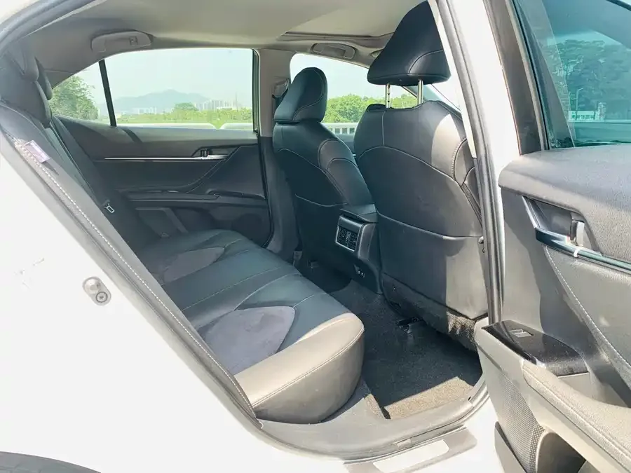 Toyota Camry Camry 2021 2.0S Advanced Edition 2022 — миниатюра 3