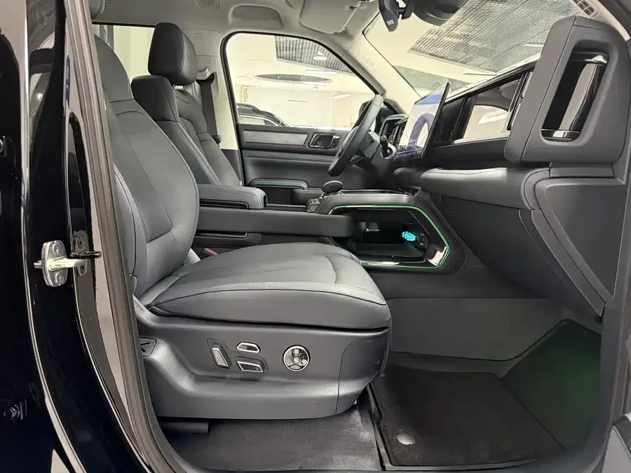 BYD Leopard Leopard 5 Leopard 5 2025 210KM Cloud Chariot God Ultra Edition 2025 — миниатюра 3
