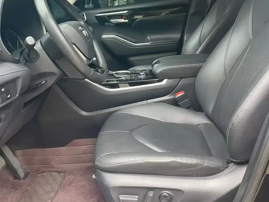 Toyota Highlander Highlander 2022 380T 4WD Luxury Edition 7 Seaters 2024 — миниатюра 4