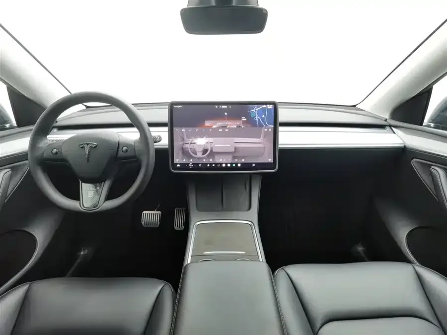 Tesla Model Y Model Y 2024 rear-wheel drive version 2024 — миниатюра 2