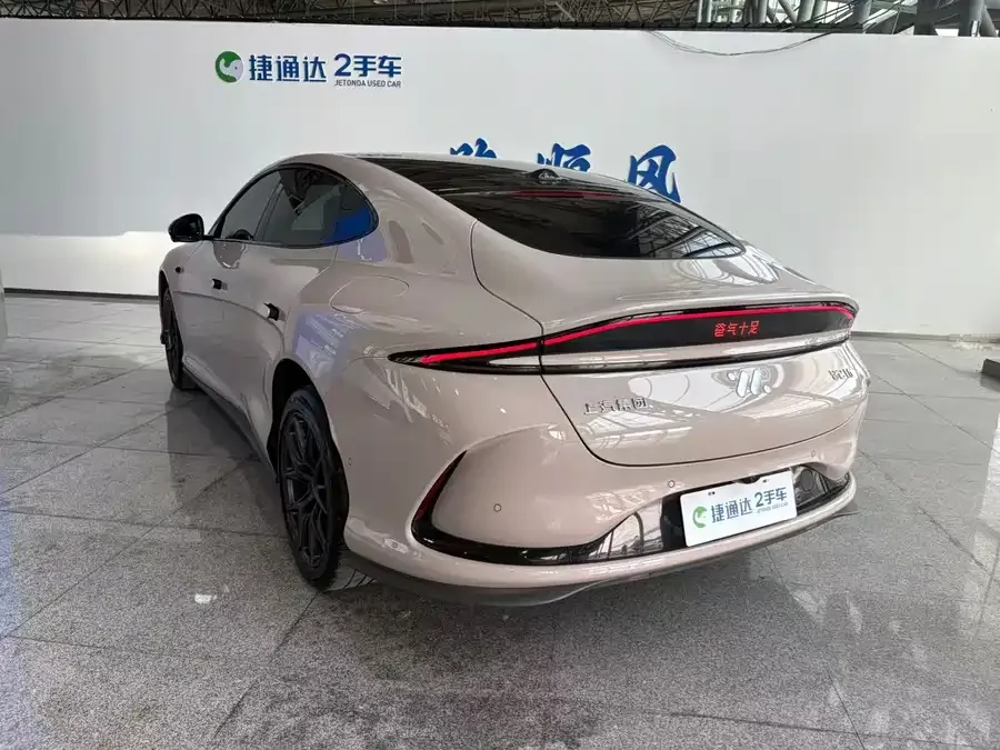 Zhiji L6 Zhiji L6 2024 Max Long Range Edition 2024 — миниатюра 3