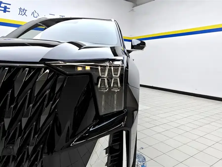 GAC Trumpchi GS8 Trumpchi GS8 2022 Dual Engine Series 2.0TM 2WD Premium Edition (7 Seaters) 2023 — миниатюра 5