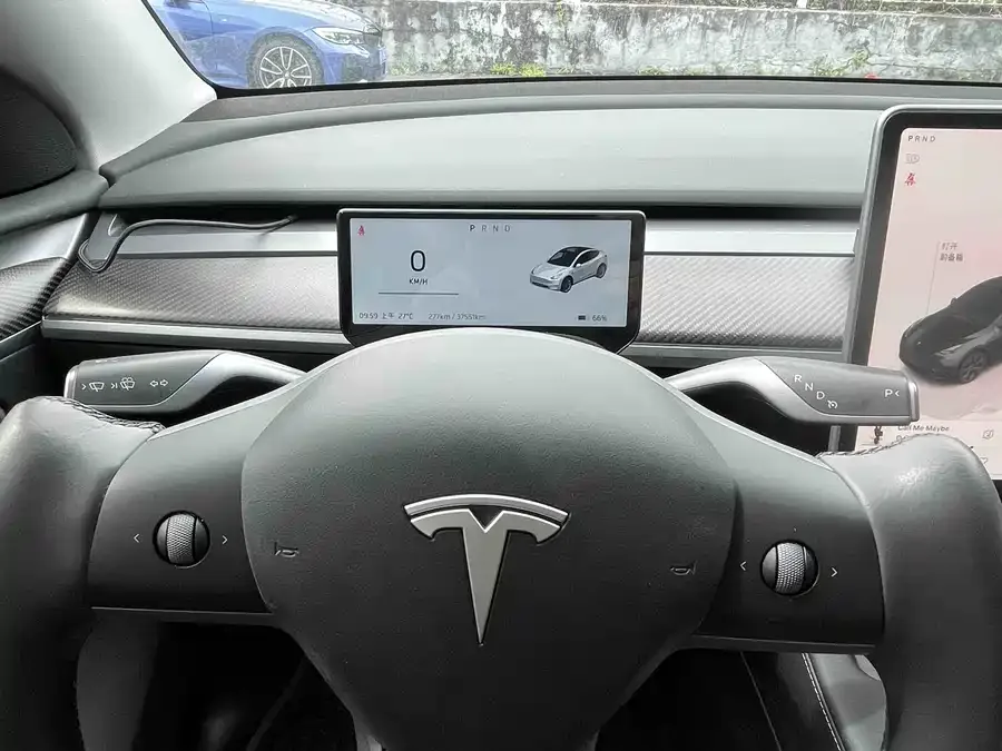 Tesla Model Y Model Y 2024 rear-wheel drive version 2024 — миниатюра 5