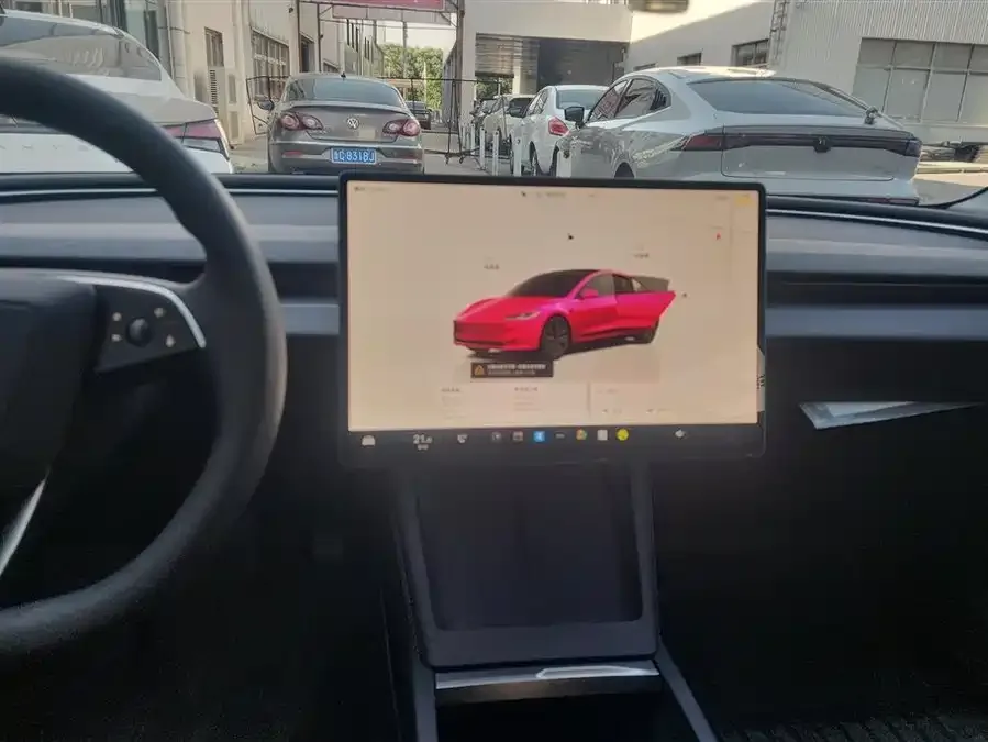 Tesla Model 3 Model 3 2023 rear-wheel drive version 2024 — миниатюра 4