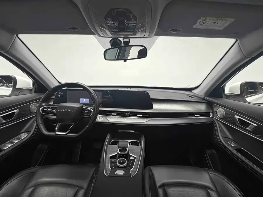 Chery Tiggo 8 PLUS Tiggo 8 PLUS 2024 Champion Edition 290TGDI DCT Haoyue Edition 5 Seaters 2024 — миниатюра 3