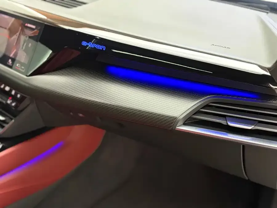 Audi RS e-tron GT 2023 basic model 2023 — миниатюра 5
