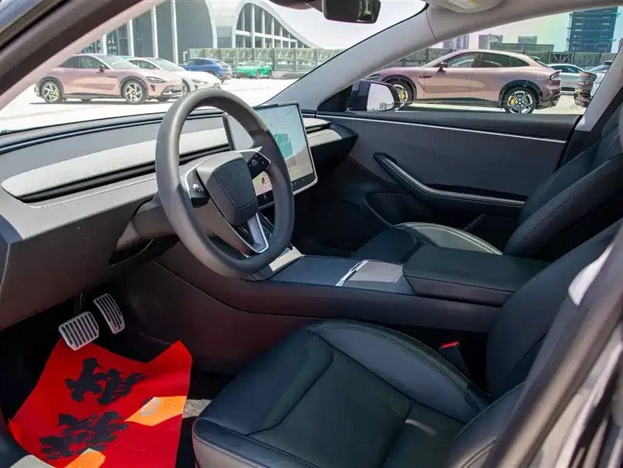 Tesla Model 3 Model 3 2023 rear-wheel drive version 2024 — миниатюра 3