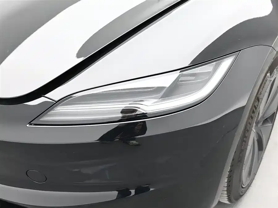 Tesla Model 3 Model 3 2023 rear-wheel drive version 2024 — миниатюра 5