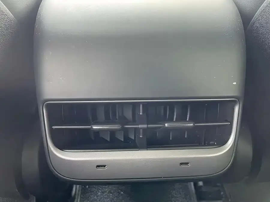 Tesla Model 3 Model 3 2022 rear-wheel drive version 2023 — миниатюра 5