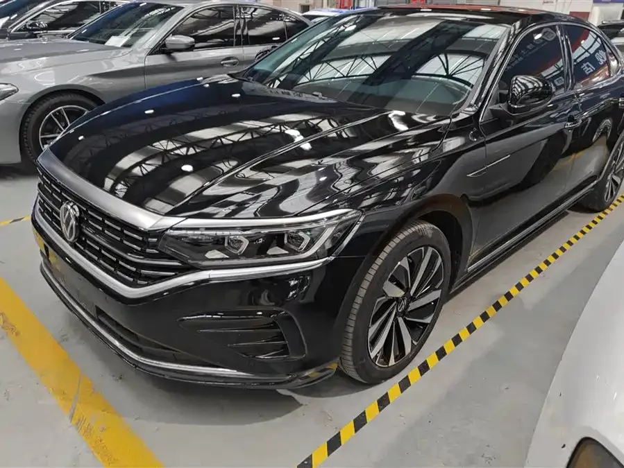 Volkswagen Passat 2024