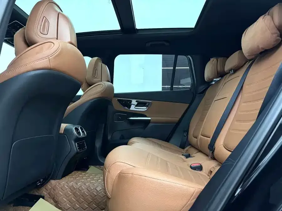 Mercedes-Benz GLC-Class Mercedes-Benz GLC 2023 GLC 260 L 4MATIC dynamic 5-seater 2023 — миниатюра 5