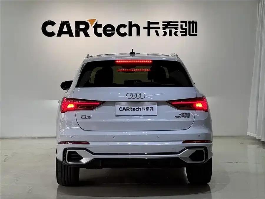 Audi Q3 2024 35 TFSI Fashion Dynamic Edition 2024 — миниатюра 2