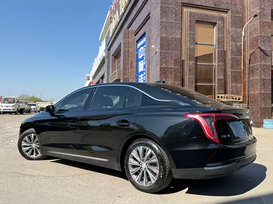 Hongqi E-QM5 Hongqi E-QM5 2024 450km Travel Edition 2024 — миниатюра 4