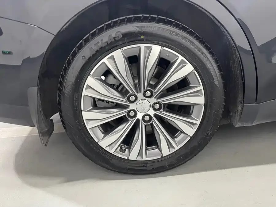 Hongqi E-QM5 Hongqi E-QM5 2024 450km Travel Edition 2025 — миниатюра 2