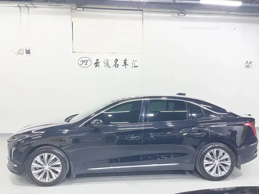 Hongqi E-QM5 Hongqi E-QM5 2024 450km Travel Edition 2025 — миниатюра 4