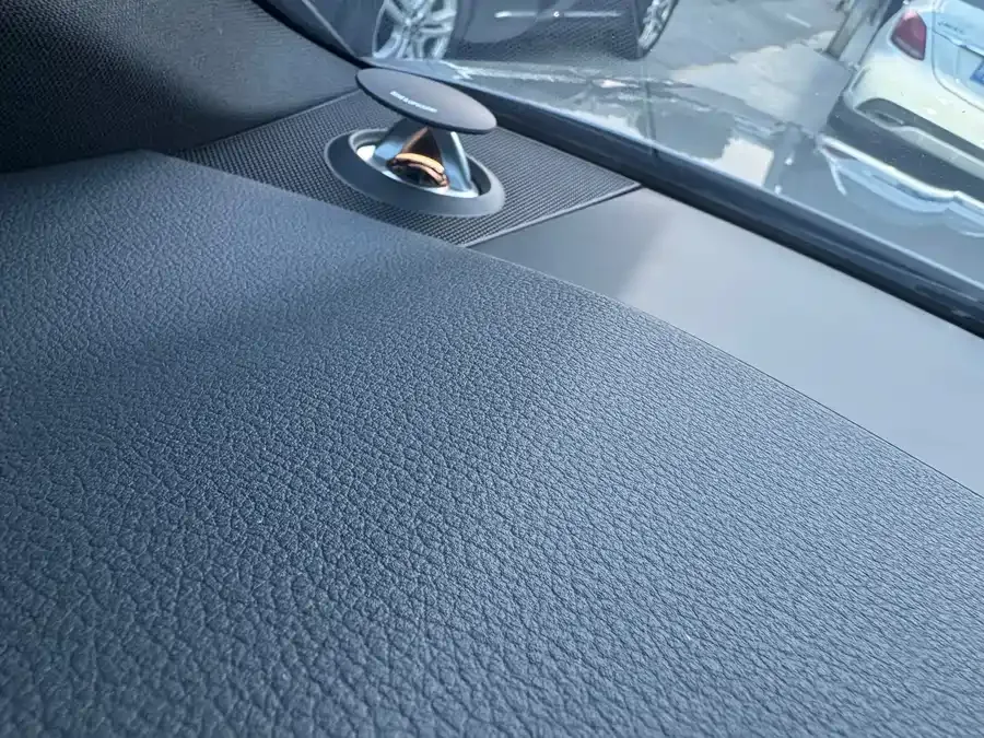 Audi A7L 2024 45TFSI quattro S-line Vision Flow Crystal Set 2023 — миниатюра 2