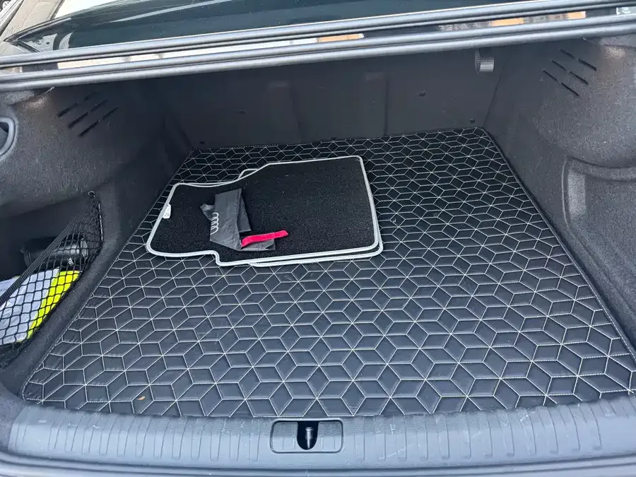 Audi A7L 2024 45TFSI quattro S-line Vision Flow Crystal Set 2023 — миниатюра 4