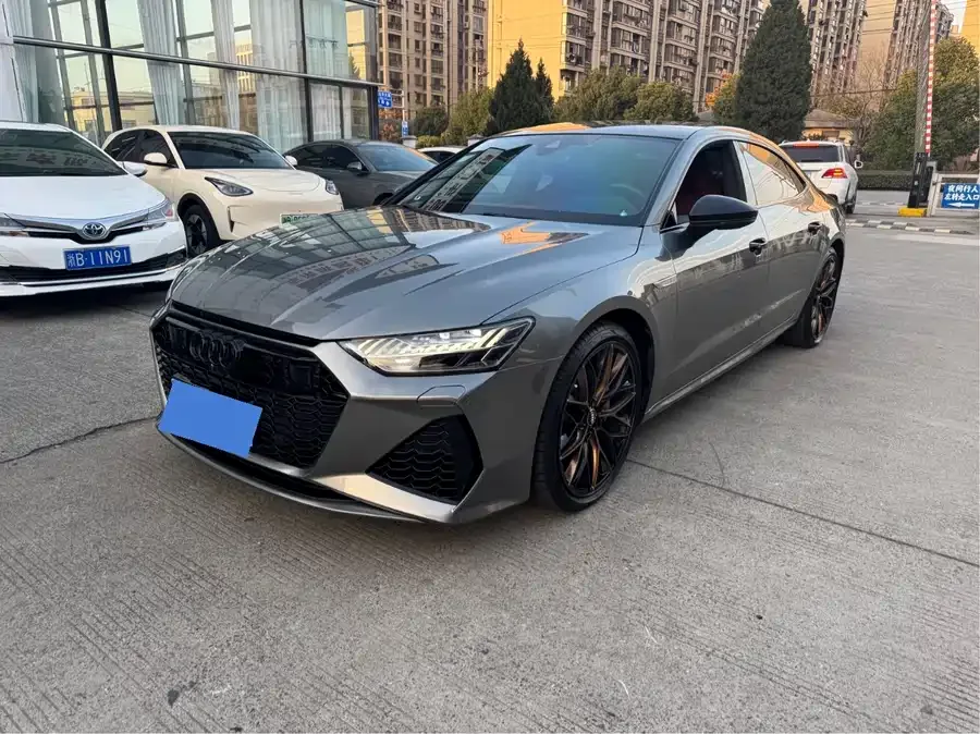 Audi A7L 2024 45TFSI quattro S-line Vision Flow Crystal Set 2023 — фото 1, купить с доставкой в Москву