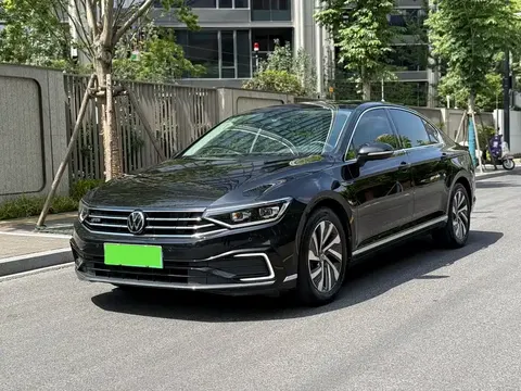 Volkswagen Magotan GTE plug-in hybrid 2022 buy in Moscow