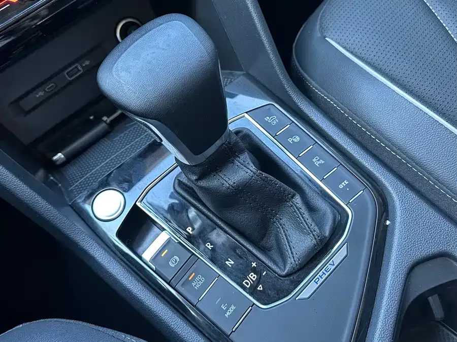 Volkswagen Tiguan L New Energy Tiguan L New Energy 2023 430PHEV Plug-in Hybrid Premium Edition 2023 — миниатюра 4