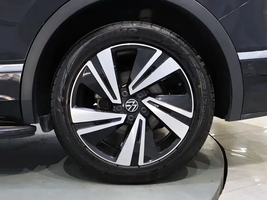 Volkswagen Tiguan X Tiguan X 2022 330TSI 2WD Flagship Edition 2022 — миниатюра 4