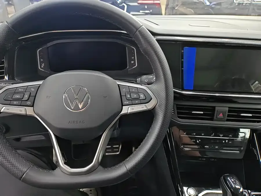Volkswagen Tayron X Tanyue X 2020 330TSI 2WD Premium Intelligent Edition 2025 — миниатюра 3
