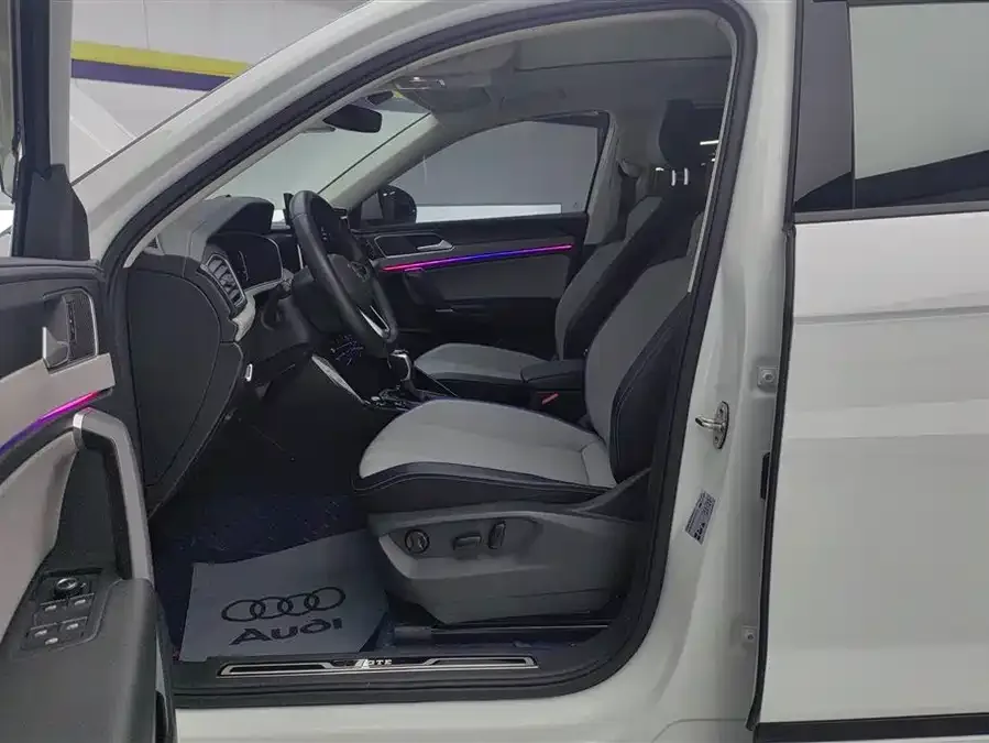 Volkswagen Tayron GTE plug-in hybrid Tanyue GTE plug-in hybrid 2023 280TSI Luxury Plus Advanced Edition 2023 — миниатюра 3