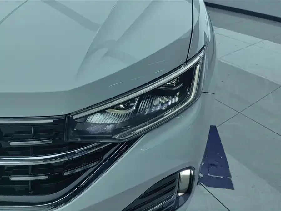 Volkswagen Tayron GTE plug-in hybrid Tanyue GTE plug-in hybrid 2023 280TSI Luxury Plus Advanced Edition 2023 — миниатюра 5