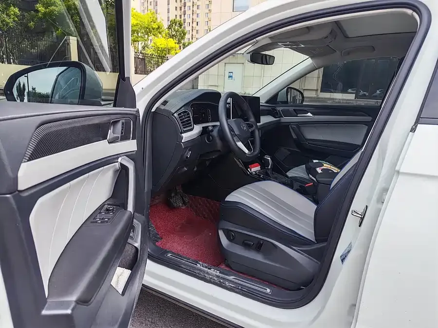Volkswagen Tayron GTE plug-in hybrid Tanyue GTE plug-in hybrid 2023 280TSI Luxury Plus Advanced Edition 2023 — миниатюра 3
