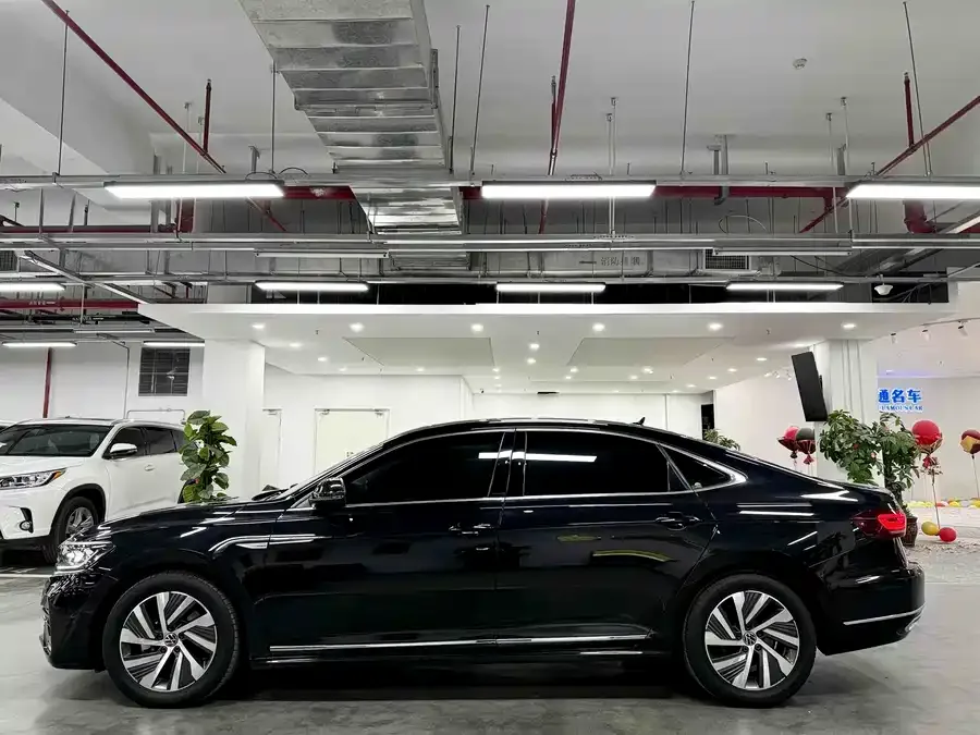 Volkswagen Passat New Energy Passat New Energy 2022 430PHEV Hybrid Elite Edition 2022 — миниатюра 4
