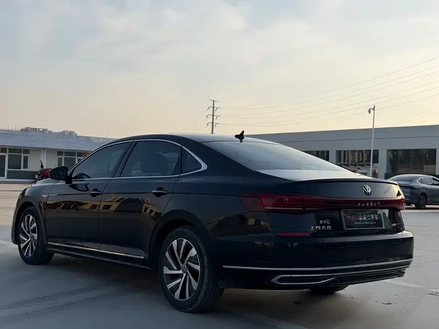 Volkswagen Passat New Energy Passat New Energy 2022 430PHEV Hybrid Luxury Edition 2022 — миниатюра 4