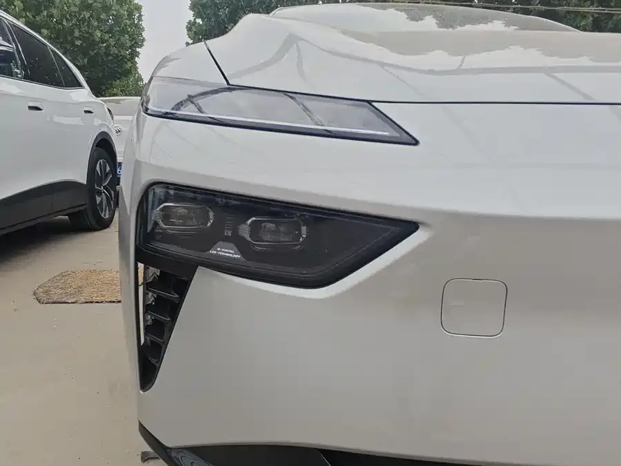 Dongfeng e007 e007 2025 pure electric 565 four-wheel drive Max pilot version 2025 — миниатюра 4