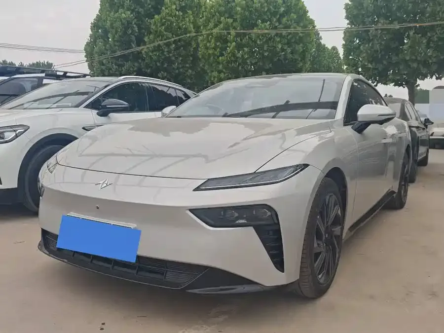 Dongfeng e007 e007 2025 pure electric 565 four-wheel drive Max pilot version 2025 — фото 1, купить с доставкой в Москву