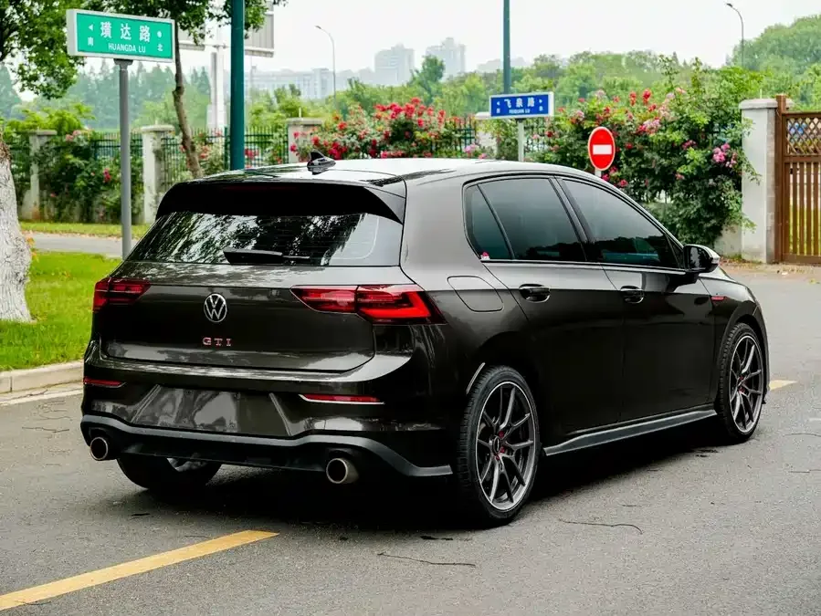 Volkswagen GOLF GTI Golf GTI 2021 380TSI DSG GTI 2022 — миниатюра 2