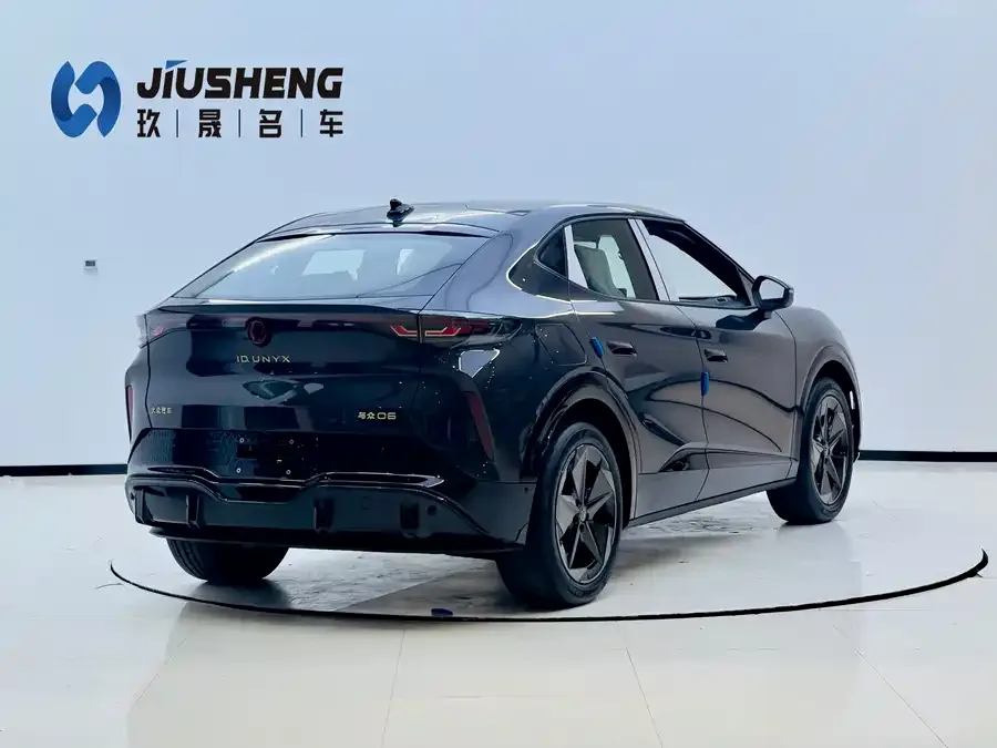 Volkswagen ID. Unyx 06 2025 Pure 2026 — миниатюра 2