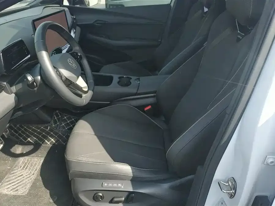 Volkswagen ID. Unyx Yuzhong 06 2024 Pro long-range version 2025 — миниатюра 3