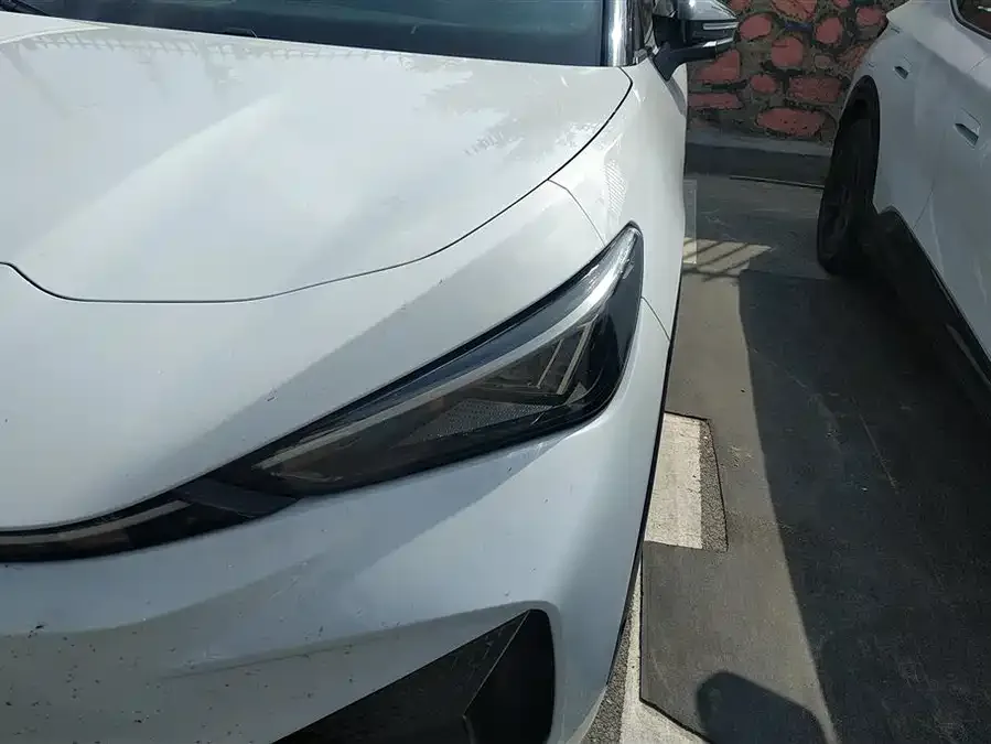 Volkswagen ID. Unyx Yuzhong 06 2024 Pro long-range version 2025 — миниатюра 5
