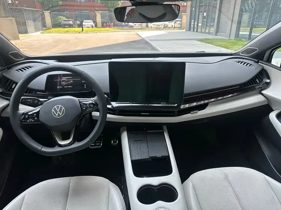 Volkswagen ID. Unyx Yuzhong 06 2024 Ultra long-range version 2025 — миниатюра 3
