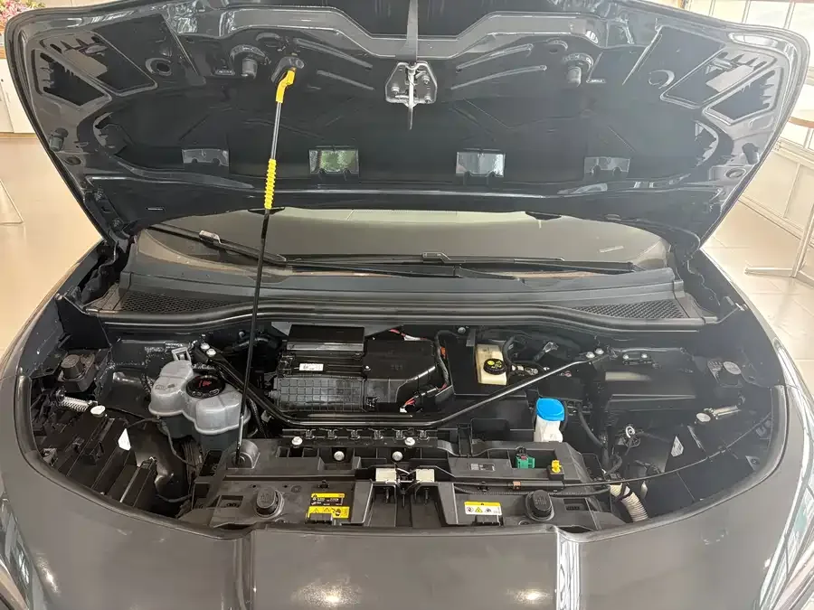 Volkswagen ID. Unyx 06 2025 Pure 2026 — миниатюра 4