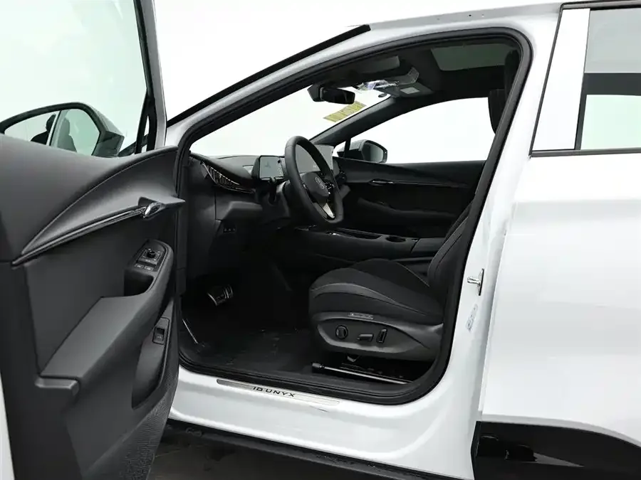 Volkswagen ID. Unyx 06 2025 Pure 2025 — миниатюра 3