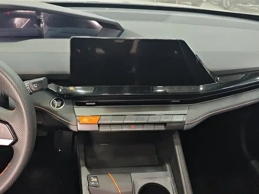 Changan UNI-V Changan UNI-V 2023 1.5T Premium Edition 2023 — миниатюра 4