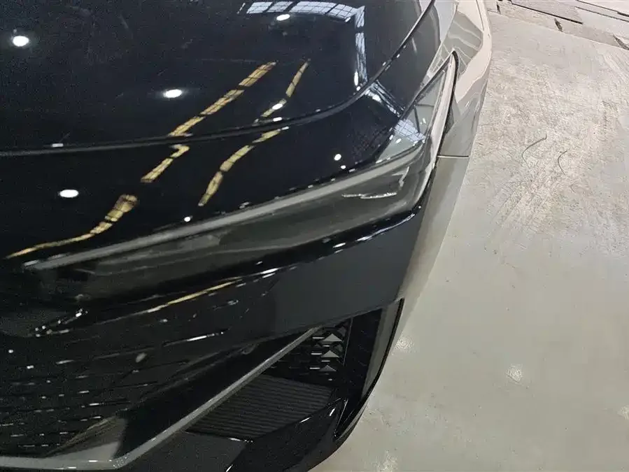 Changan UNI-V Changan UNI-V 2023 1.5T Premium Edition 2023 — миниатюра 5