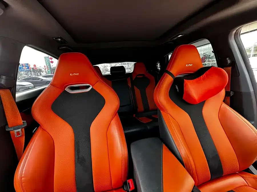 Changan UNI-V Changan UNI-V 2023 1.5T Sports Edition 2024 — миниатюра 3