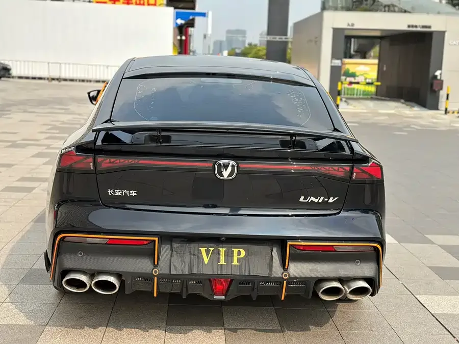 Changan UNI-V Changan UNI-V 2023 1.5T Sports Edition 2024 — миниатюра 4