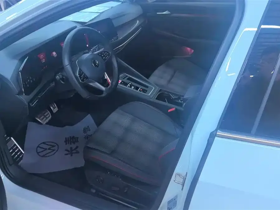 Volkswagen GOLF GTI Golf GTI 2023 380TSI DSG GTI 2024 — миниатюра 3