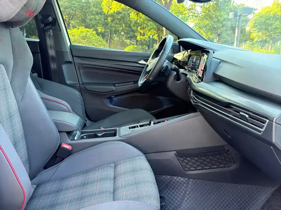 Volkswagen GOLF GTI Golf GTI 2023 380TSI DSG GTI 2023 — миниатюра 4