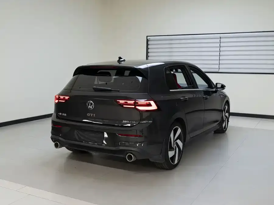 Volkswagen GOLF GTI Golf GTI 2023 380TSI DSG GTI 2024 — миниатюра 2