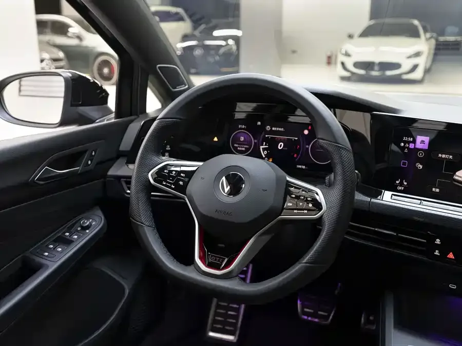 Volkswagen GOLF GTI Golf GTI 2023 380TSI DSG GTI 2024 — миниатюра 4