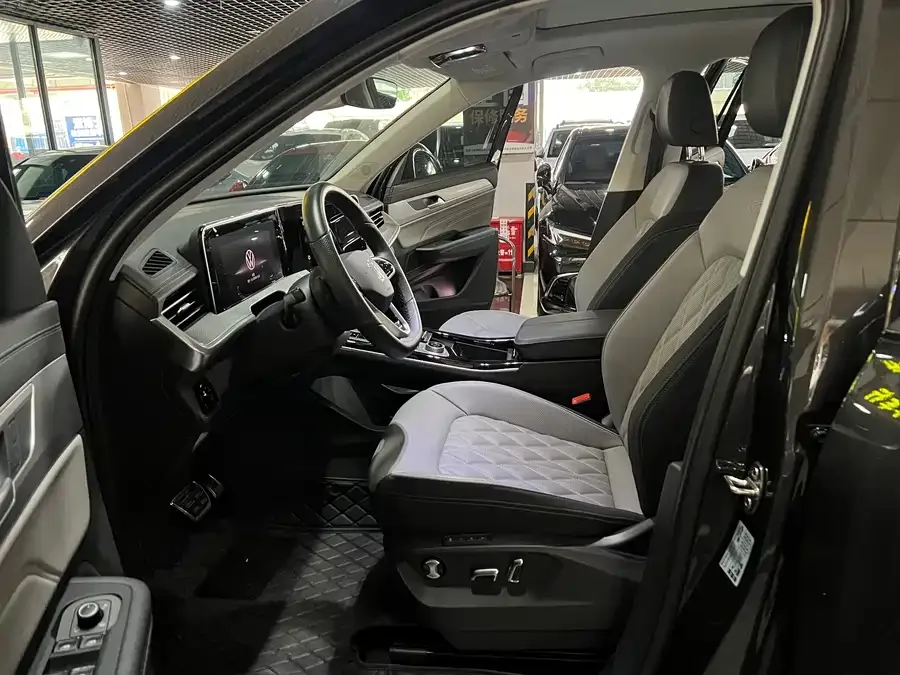 Volkswagen Tavendor 2024 Lanxun 380TSI 4WD R-Line Touring Edition 2025 — миниатюра 2