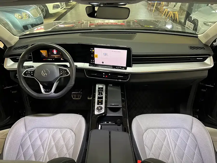 Volkswagen Tavendor 2024 Lanxun 380TSI 4WD R-Line Touring Edition 2025 — миниатюра 4
